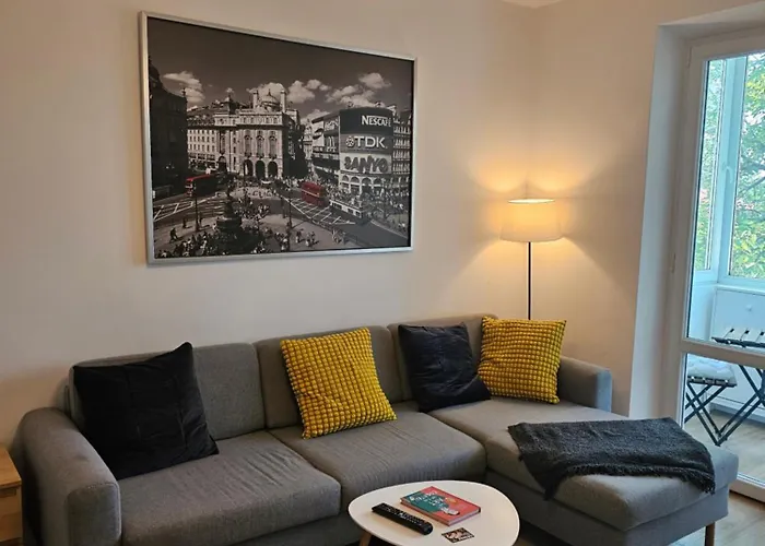 公寓 1 Bedroom Flat Full Of Sun *